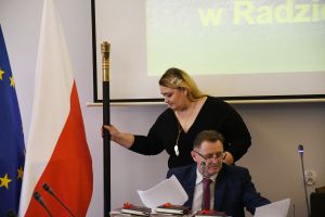 Przewodnicząca Sylwia Kubiak otwiera obrady